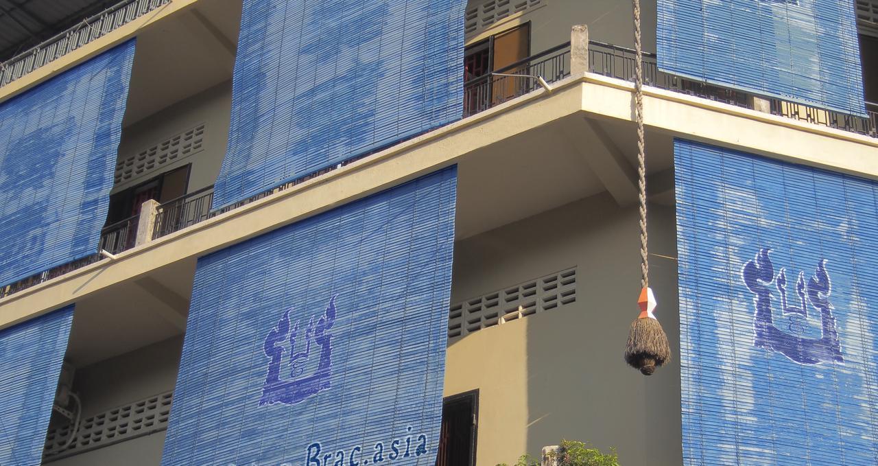 Bric-A-Brac Hotel Battambang Exterior foto